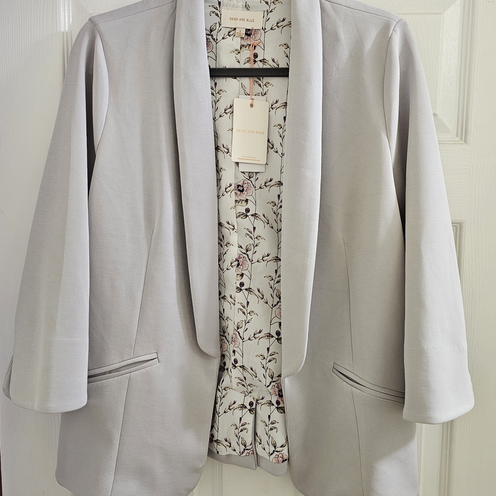 Skies Are Blue Light Gray Blazer with Floral Lining